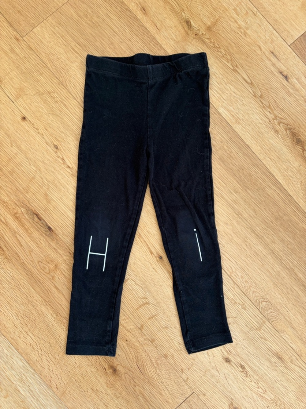 Turtledove London 4/5T Leggings with Subtle Knee Graphics hi